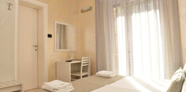 hotelmargherita it prenota-prima-la-tua-vacanza-a-rimini-miramare 024